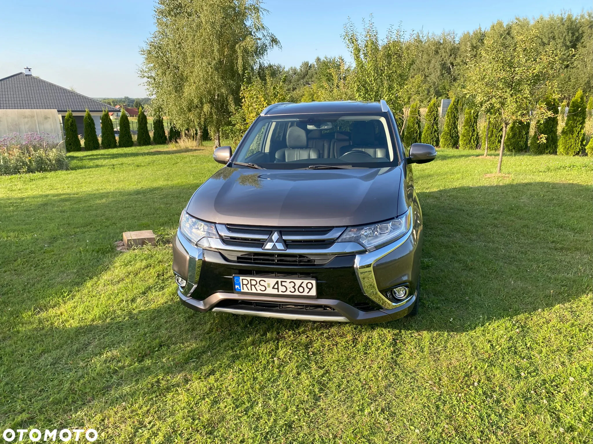 Mitsubishi Outlander 2.0 4WD Plug-In Hybrid Plus - 4