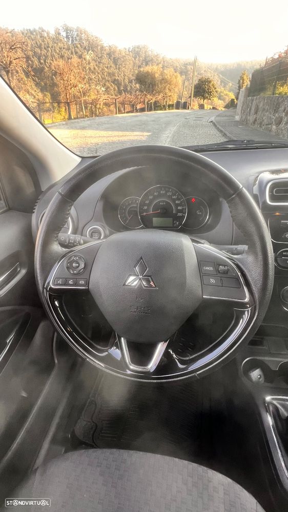 Mitsubishi Space Star 1.2 Intense - 8