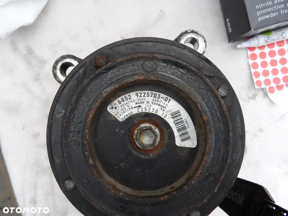 BMW - E90 - N47 - 2.0D - KOMPRESOR , SPRĘŻARKA KLIMATYZACJI - 9225703 - 2