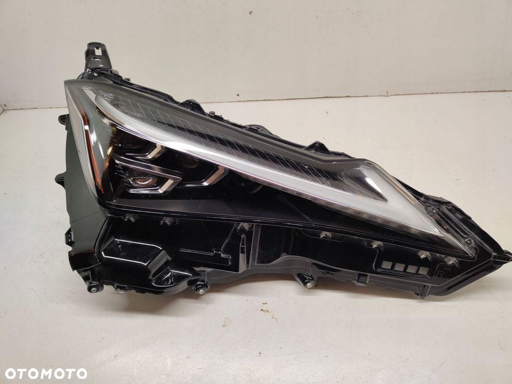 lexus ux 2018-2022 lampa prawa full led - europa - 2