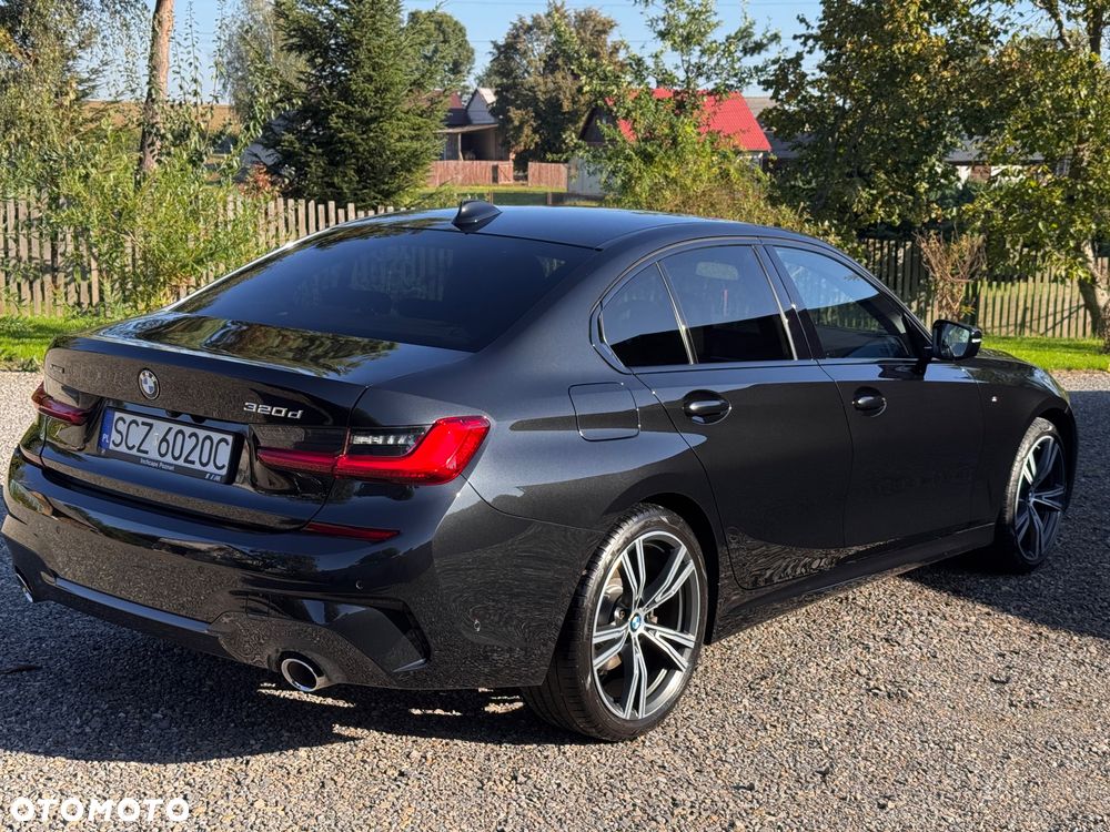 BMW Seria 3 320d xDrive M Sport Shadow sport - 33