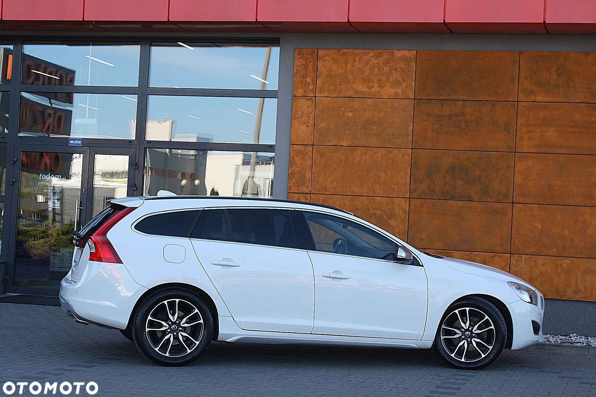 Volvo V60 - 13