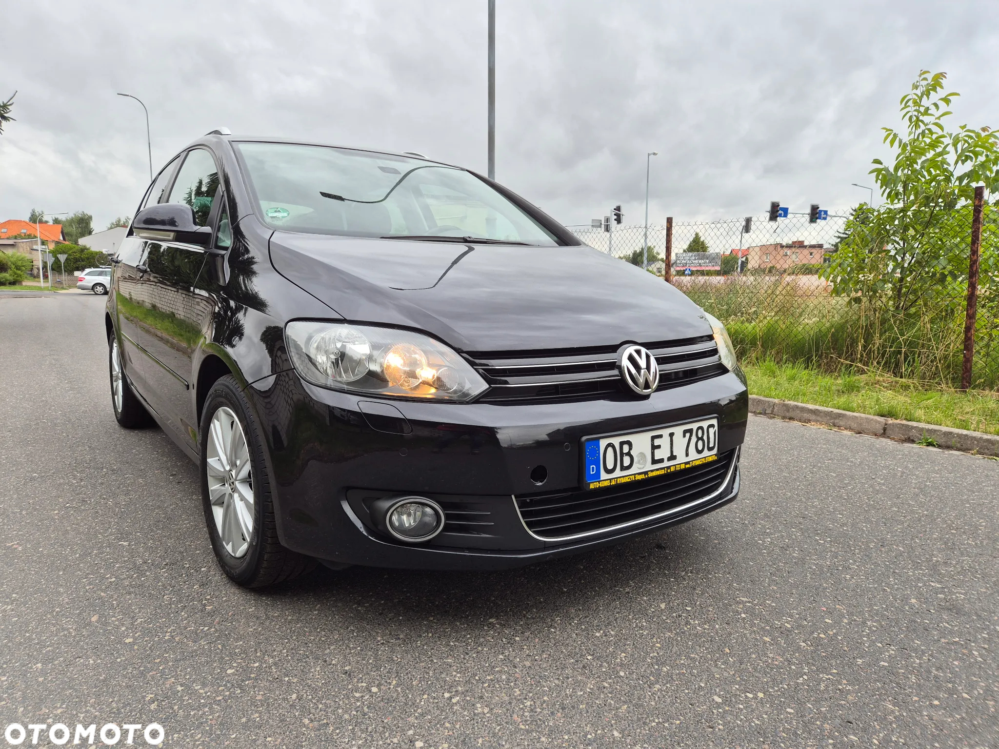 Volkswagen Golf Plus 1.6 TDI DPF Style - 10