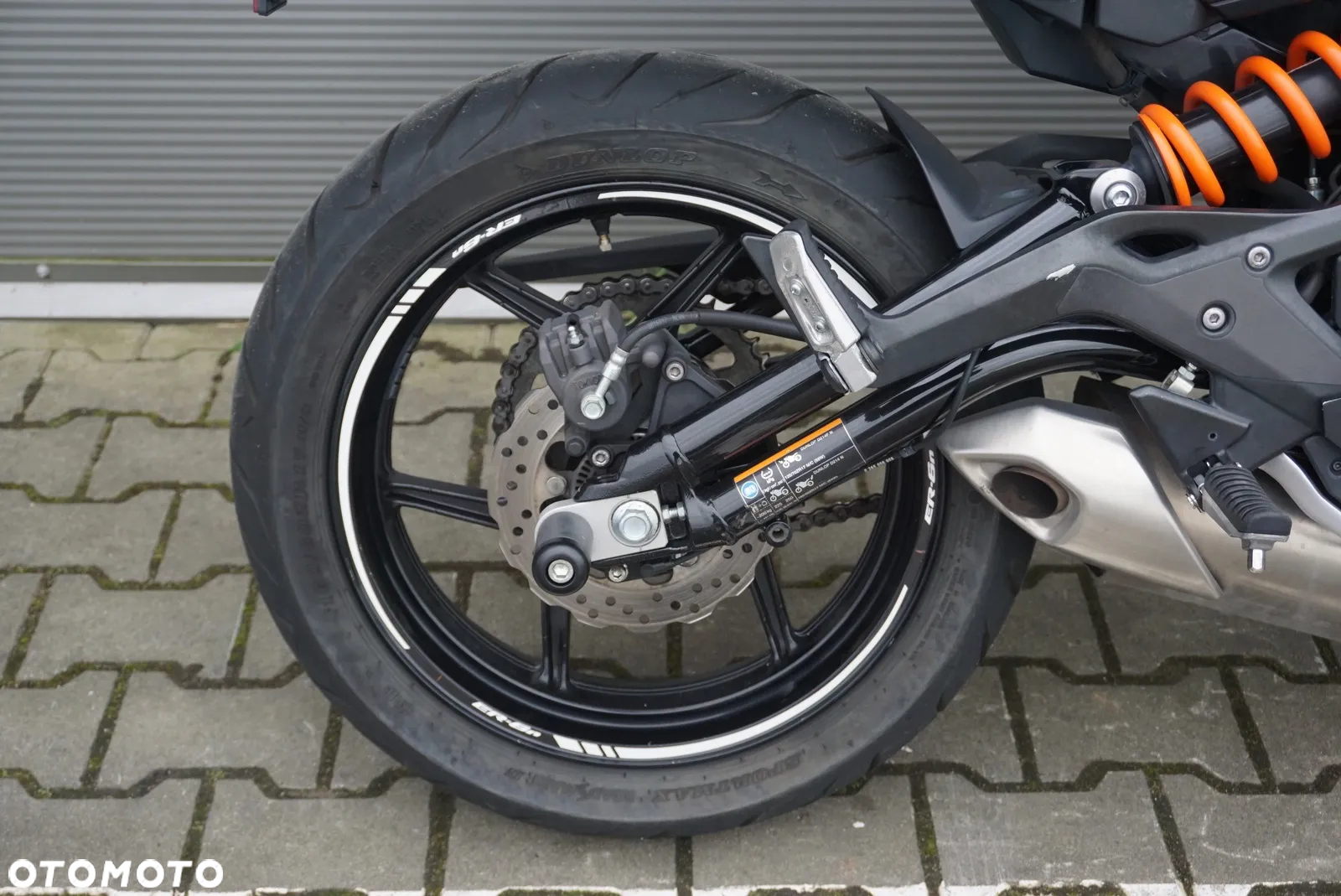 Kawasaki ER - 11