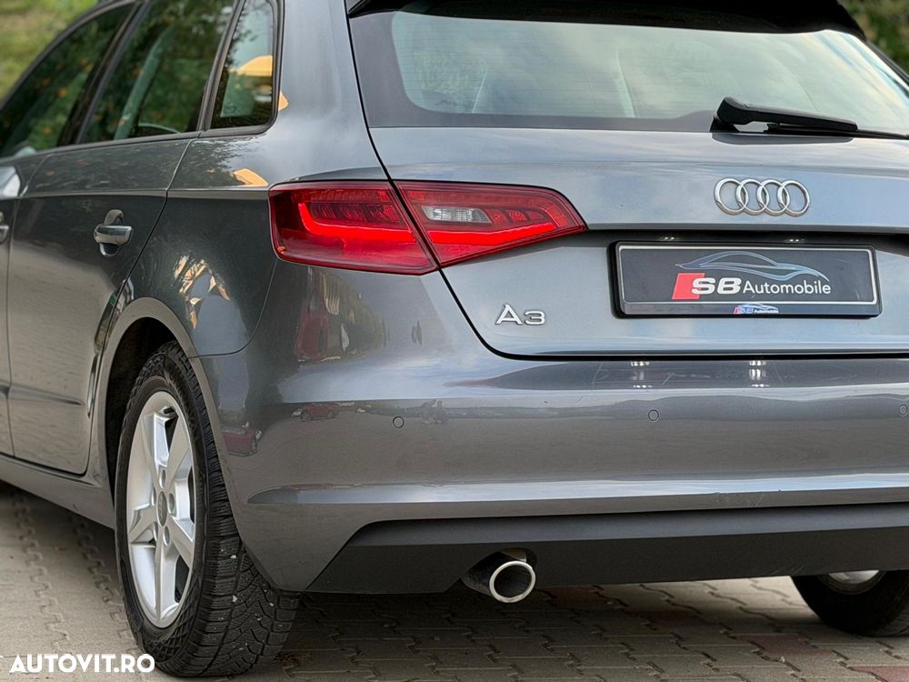 Audi A3 Sportback 1.6 TDI DPF Ambition - 6