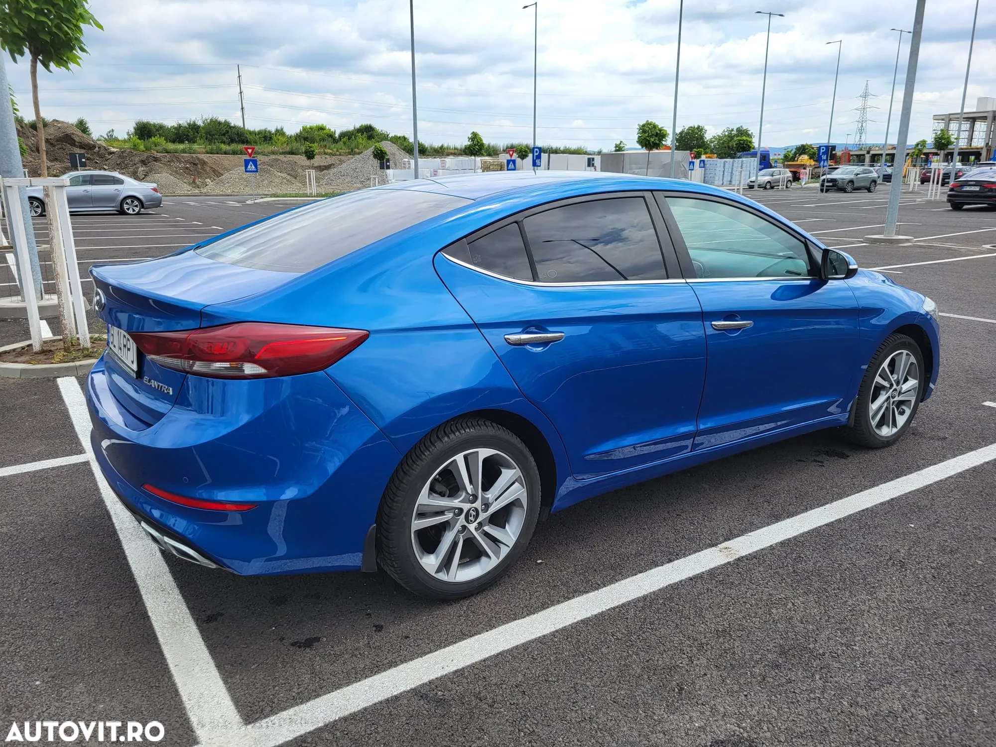Hyundai Elantra 1.6 MPi Aut. Exclusive - 3