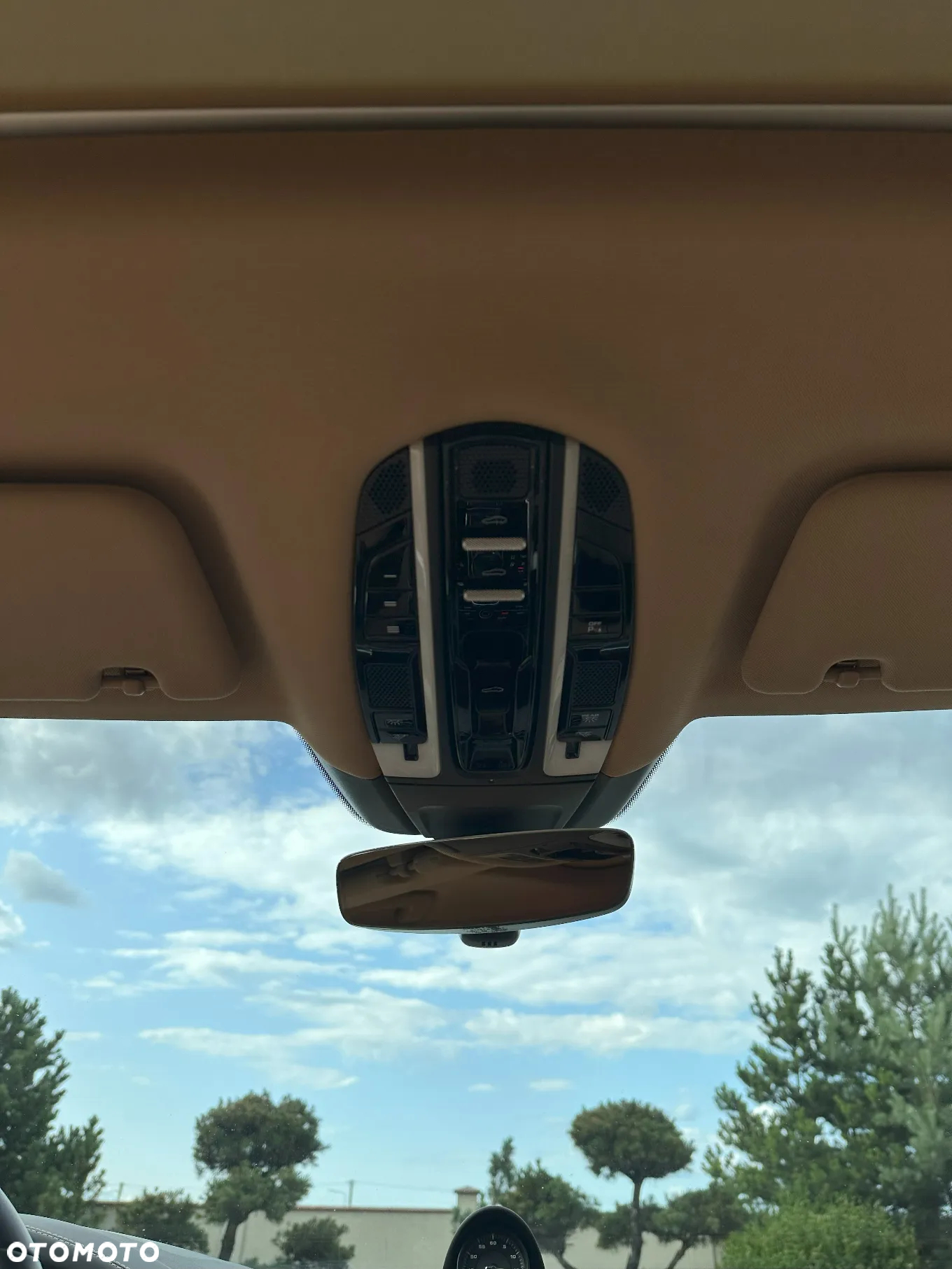 Porsche Panamera 4 e-Hybrid Sport Turismo - 10