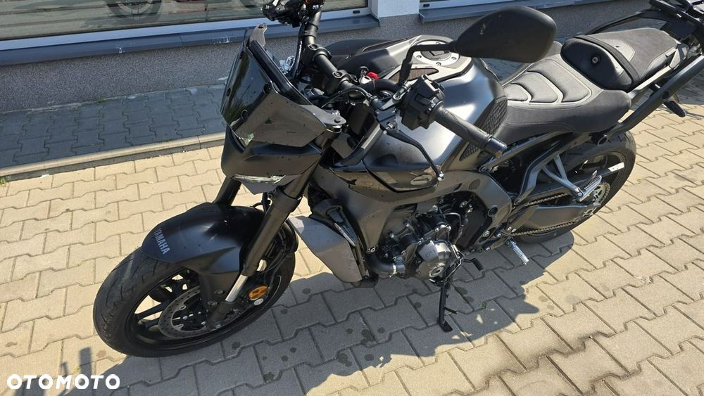 Yamaha MT - 2