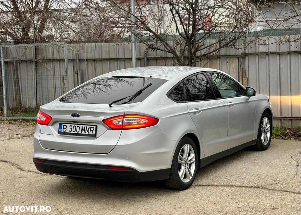 Ford Mondeo 2.0 TDCi Aut. Trend - 3