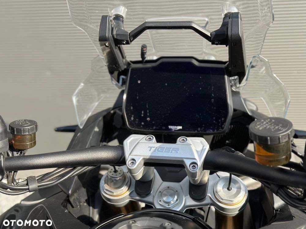 Triumph Tiger - 25