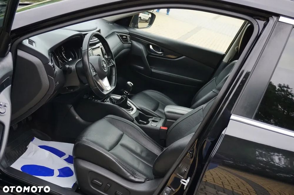 Nissan X-Trail 1.6 DIG-T Tekna 2WD 7os - 21