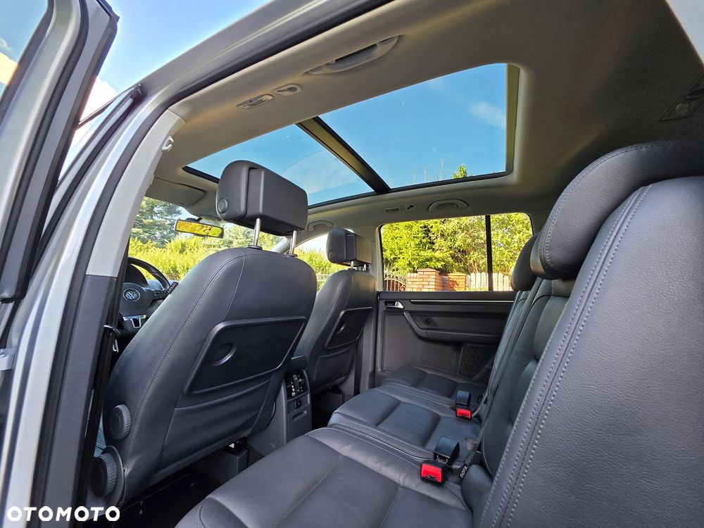 Volkswagen Touran 2.0 TDI DPF Highline DSG - 6