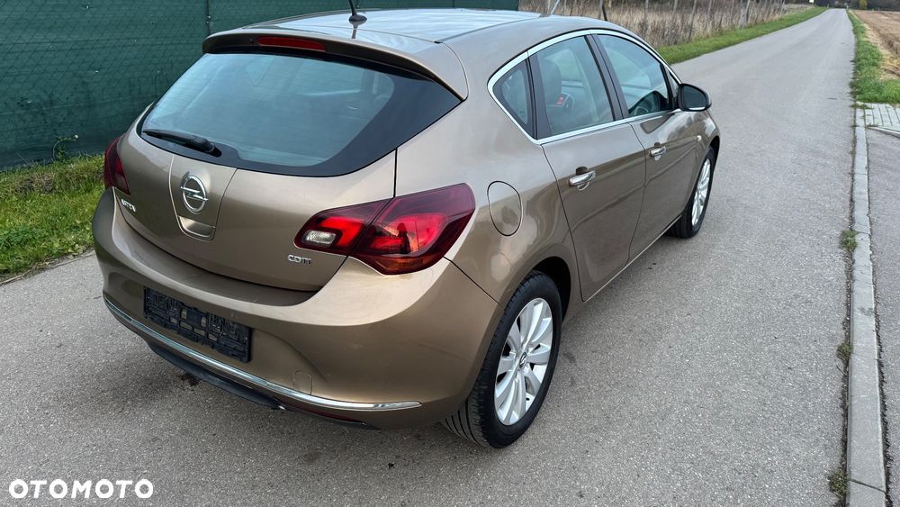 Opel Astra - 16