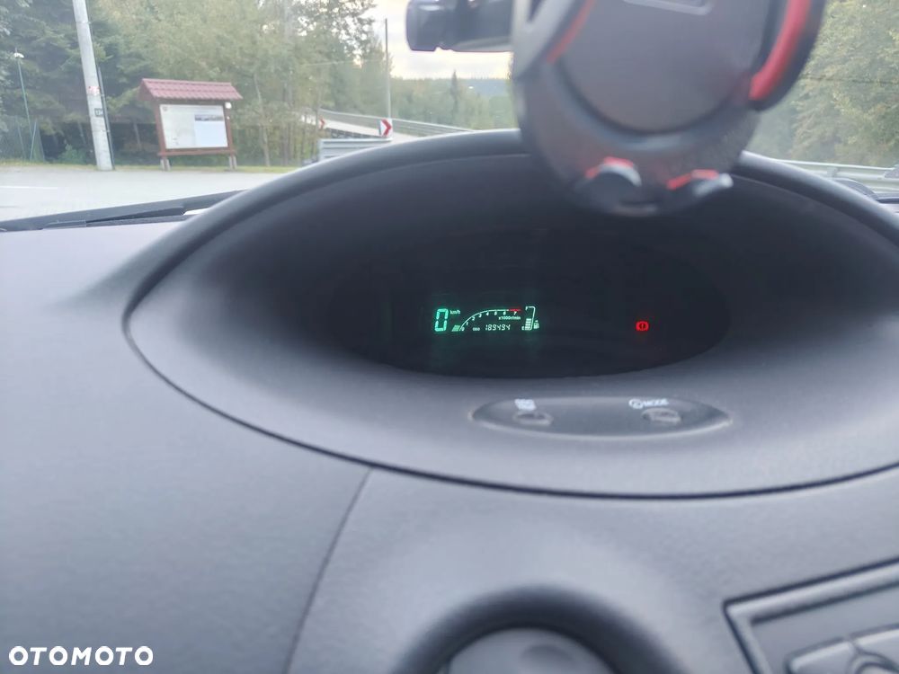 Toyota Yaris - 7