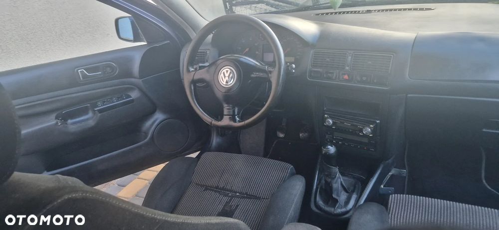Volkswagen Golf 1.9 TDI - 6