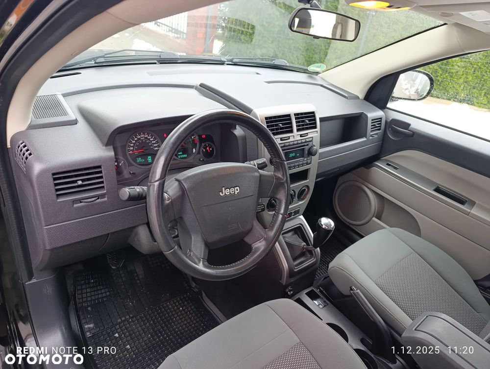 Jeep Compass 2.4I 4x4 Sport - 12