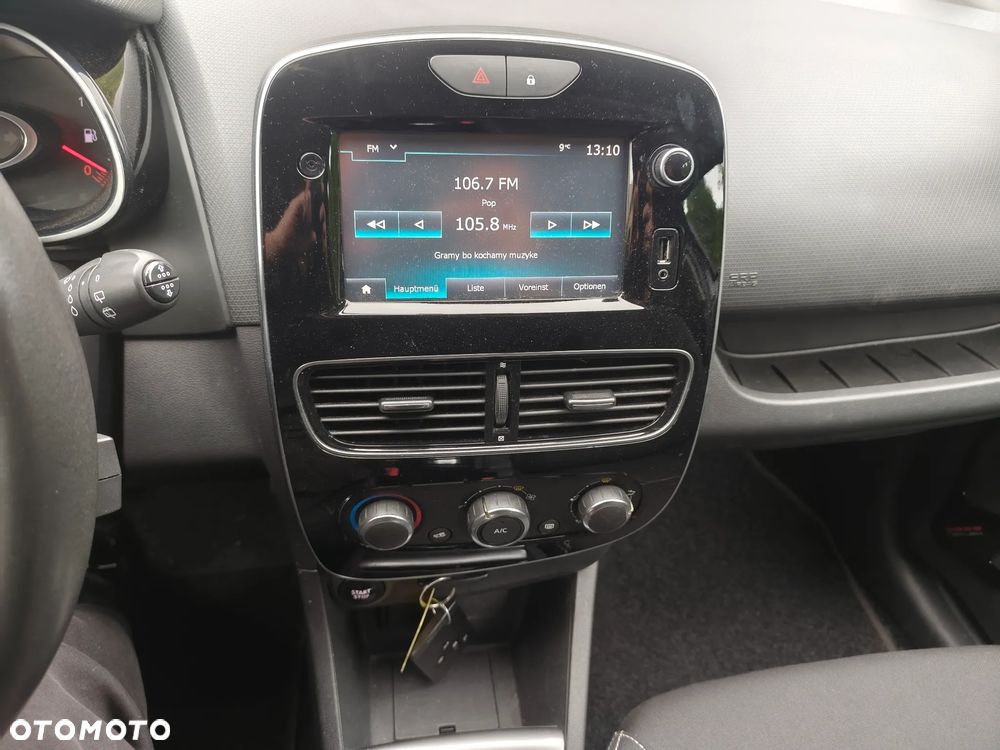 Renault Clio 1.2 16V Limited - 22