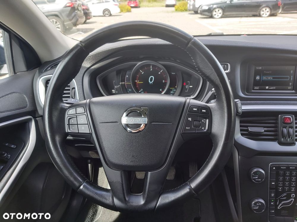 Volvo V40 D2 You - 24