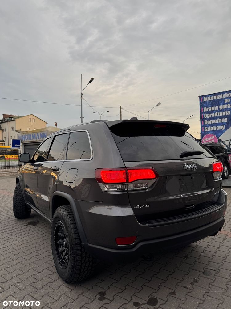 Jeep Grand Cherokee - 8
