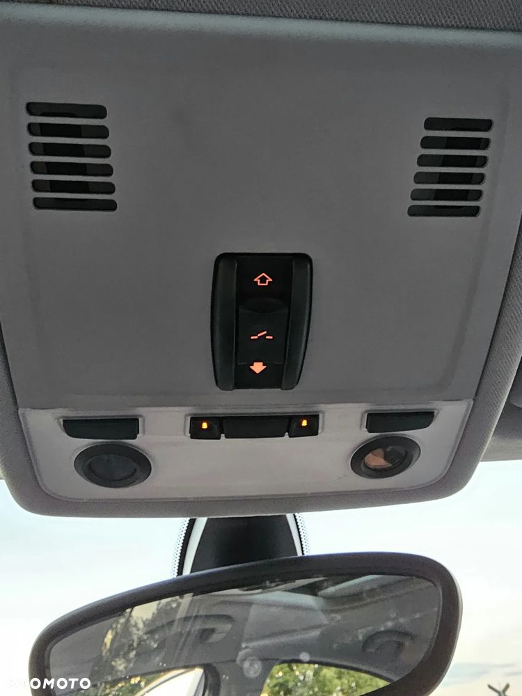 BMW Seria 1 116i - 32