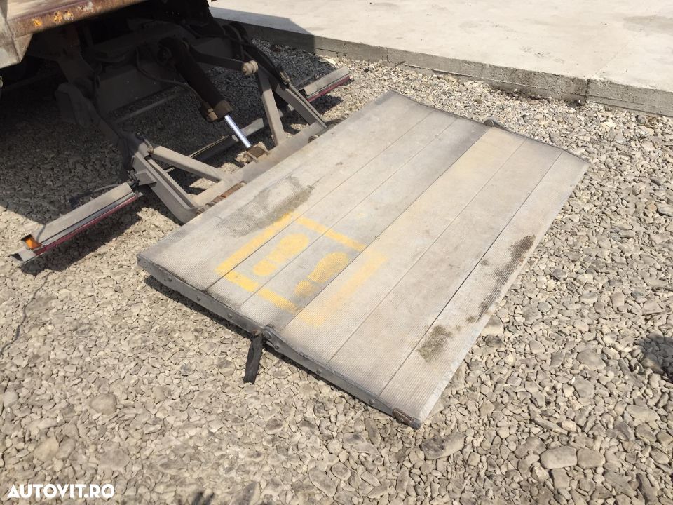 Lift Mercedes Atego - 9