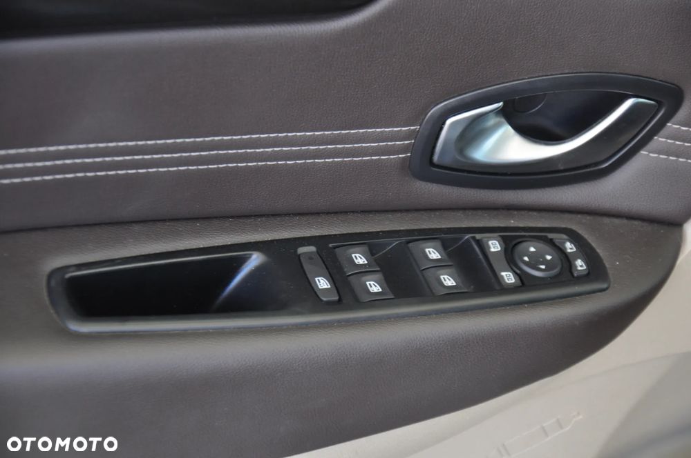 Renault Scenic 2.0 16V Expression - 14