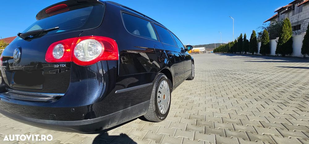 Volkswagen Passat Variant 2.0 TDI Trendline DPF DSG - 6