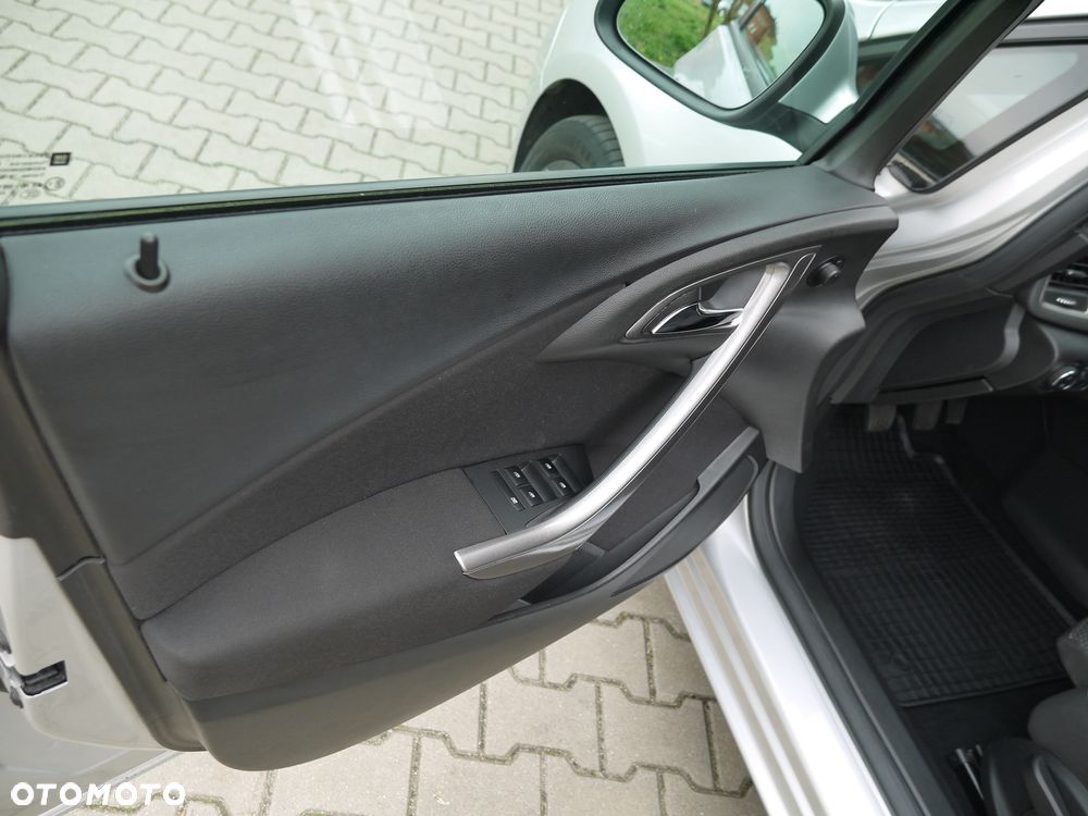 Opel Astra 1.4 Turbo Active - 14