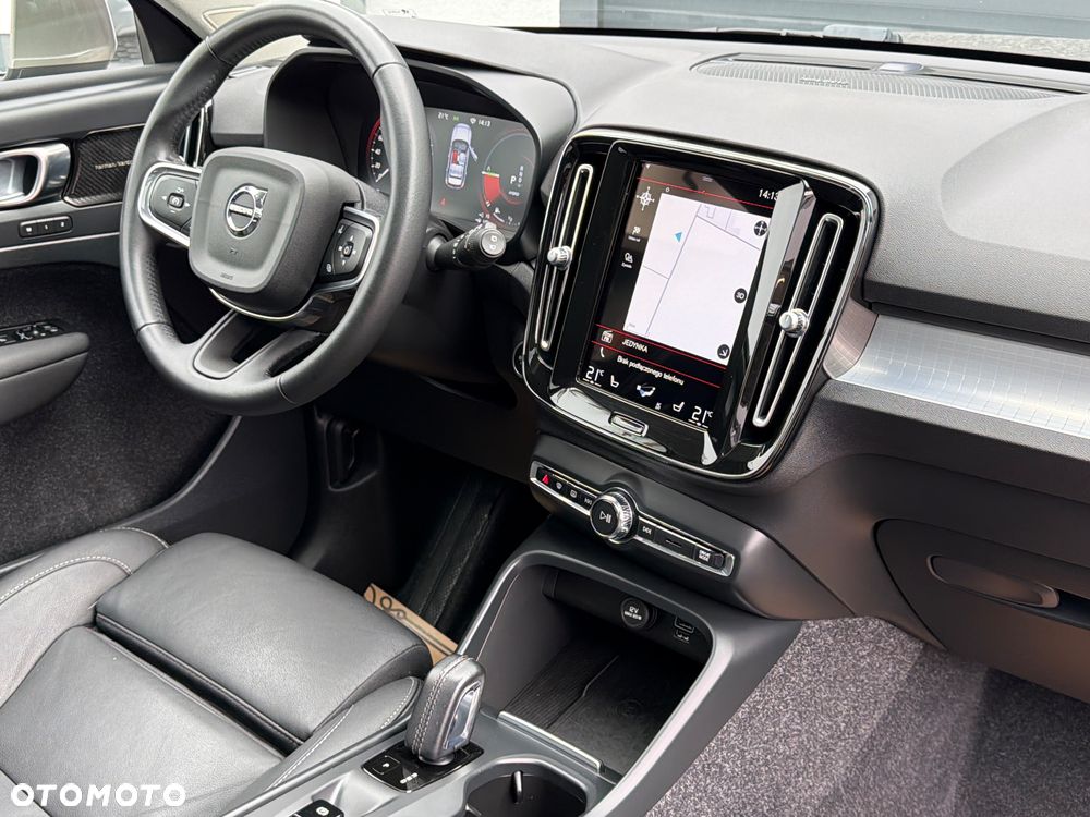 Volvo XC 40 - 37