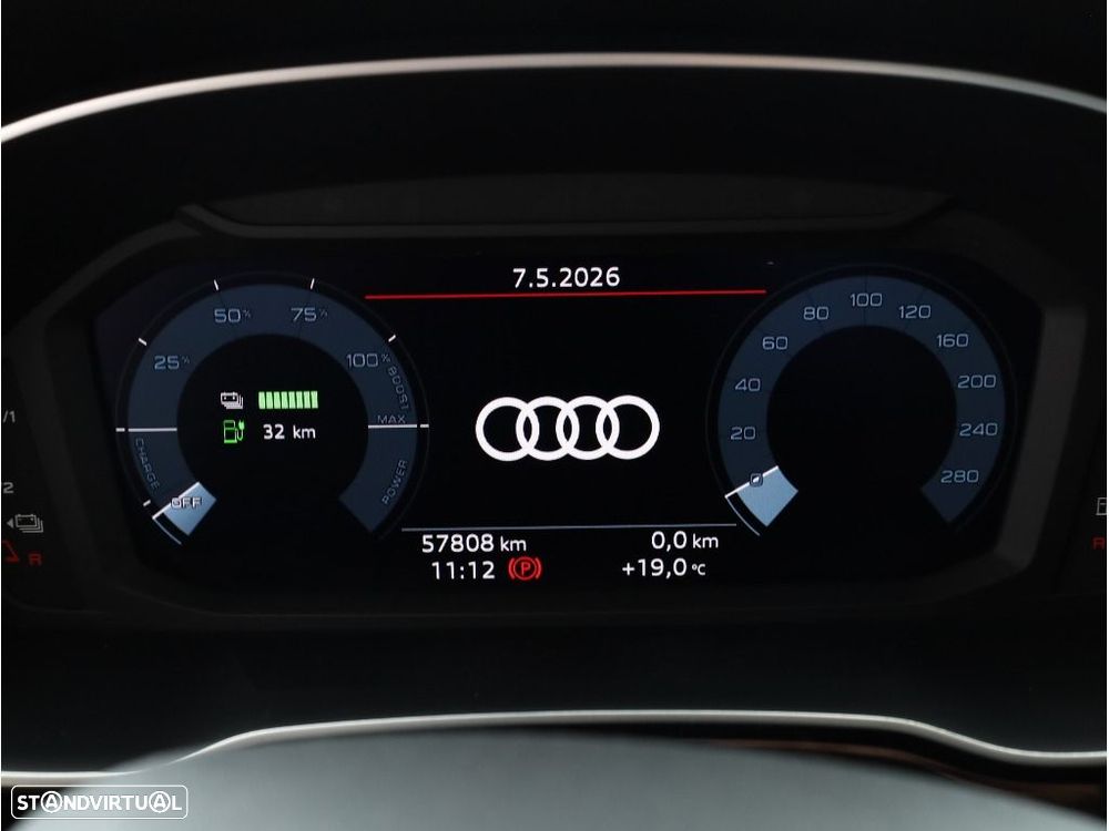 Audi Q3 - 18