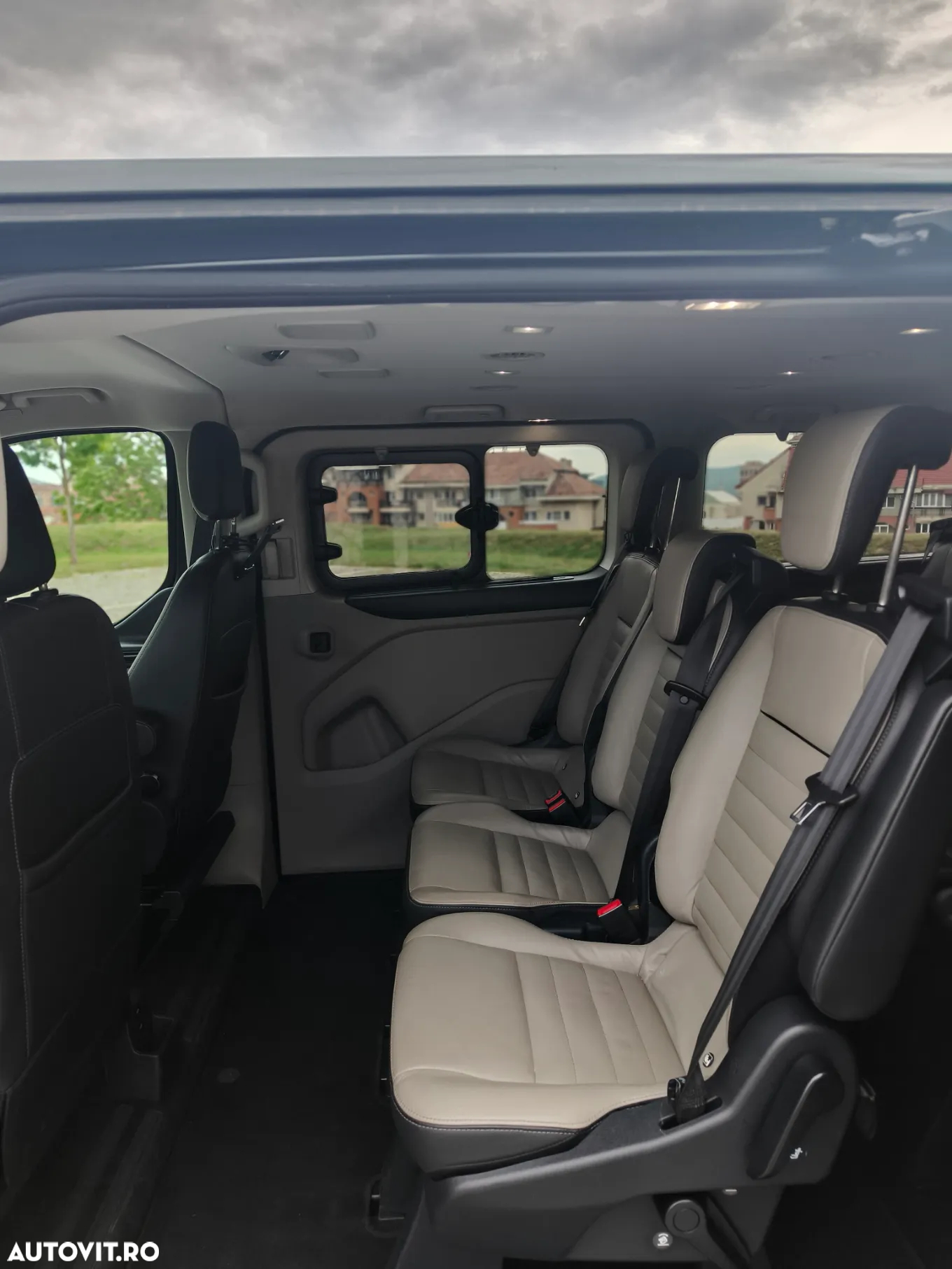 Ford Tourneo Custom - 7