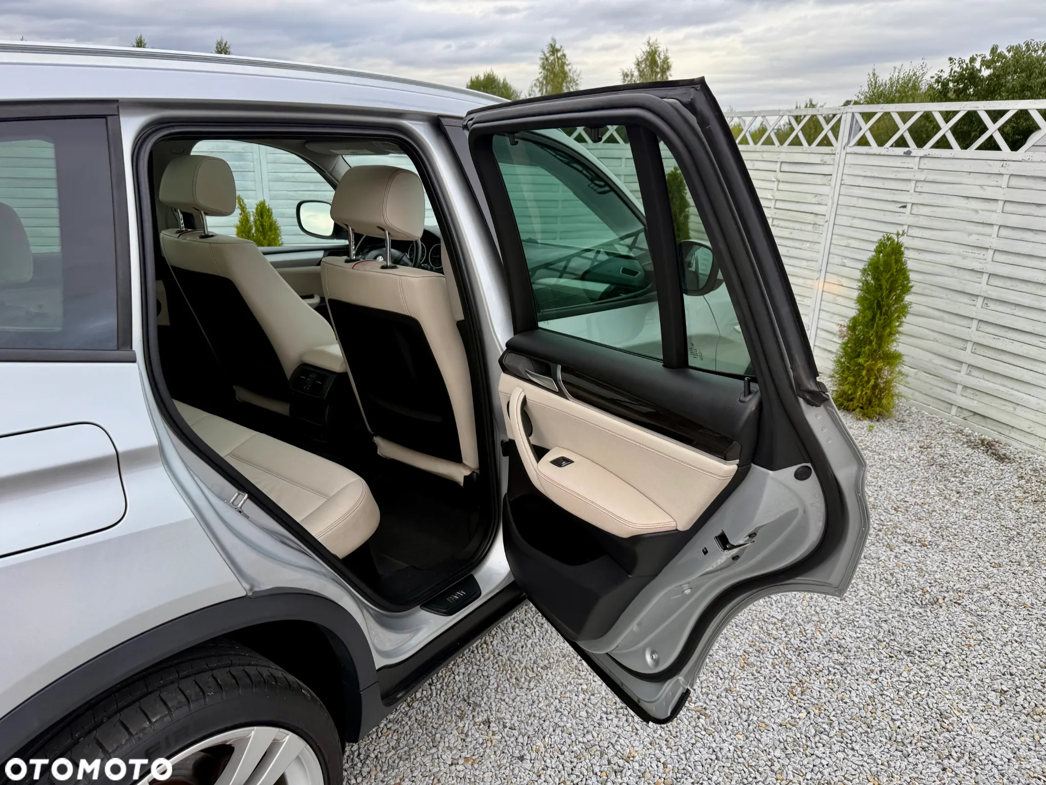 BMW X3 28i xDrive - 36