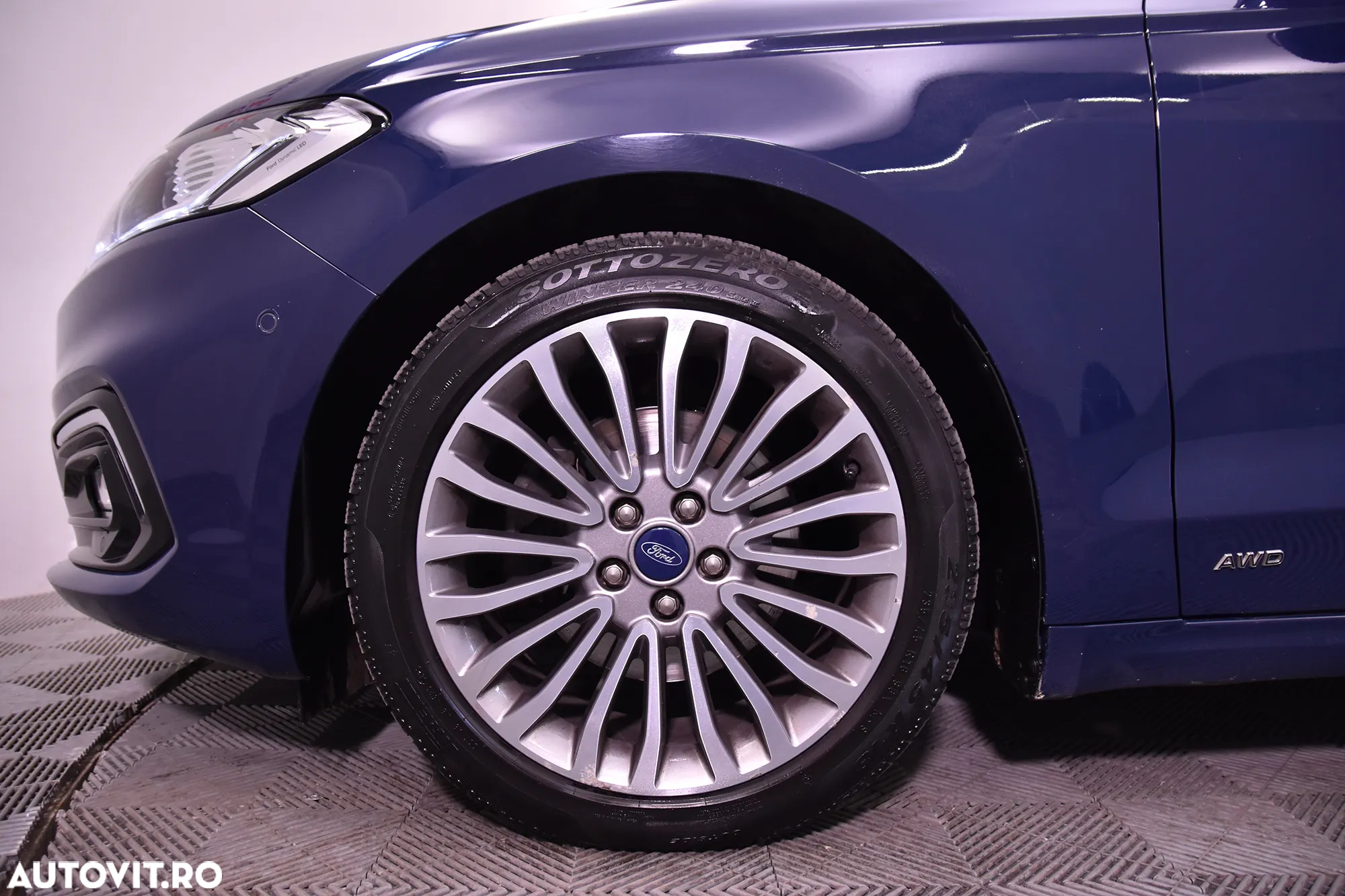 Ford Mondeo - 13