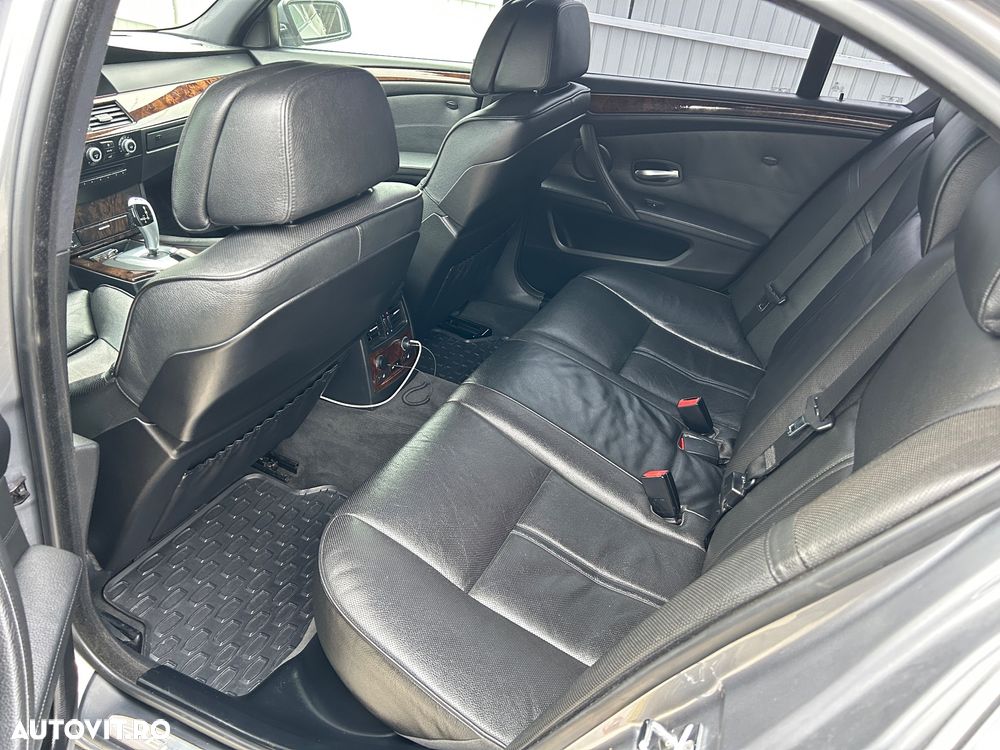 BMW Seria 5 - 33