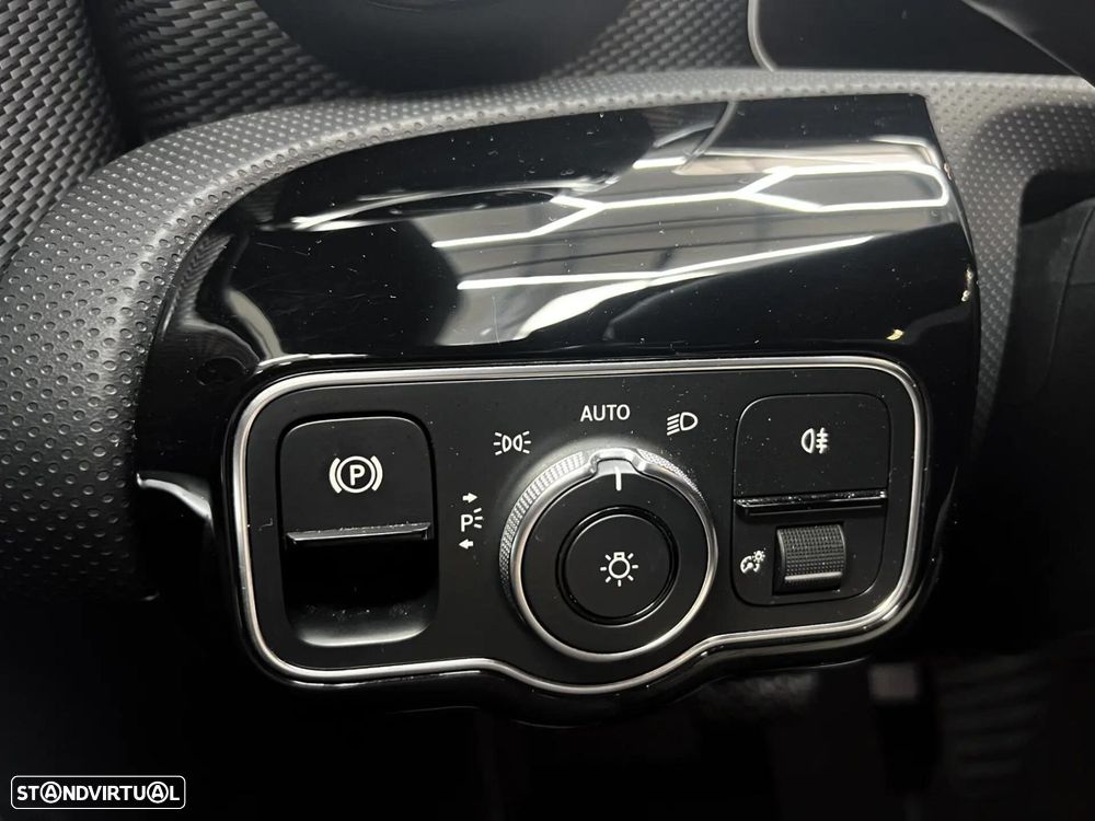 Mercedes-Benz A 180 d 7G-DCT - 21