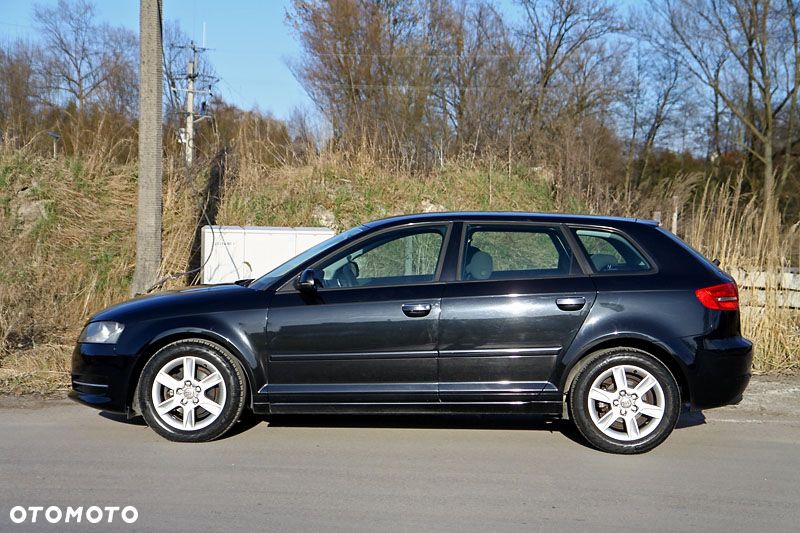 Audi A3 Sportback - 6