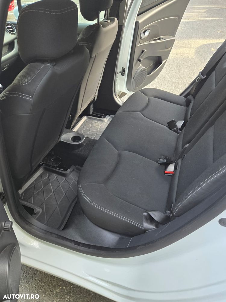 Renault Clio 0.9 TCe Life - 10
