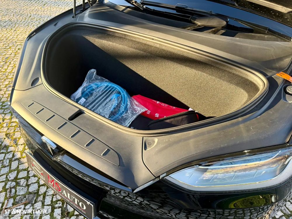 Tesla Model X Long Range AWD - 47