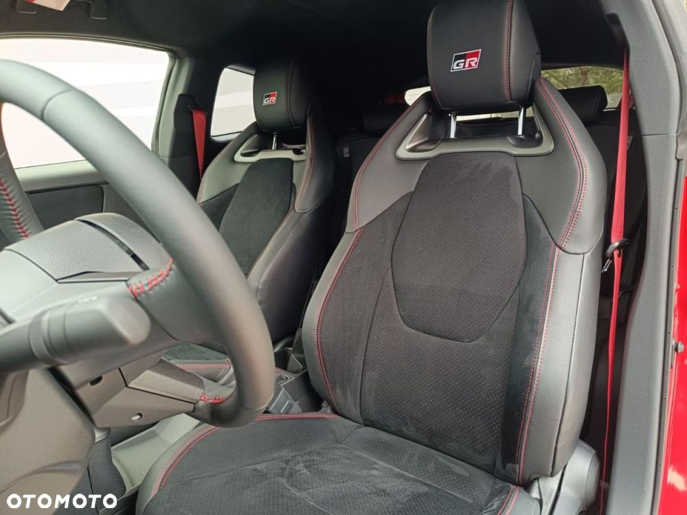 Toyota GR Yaris - 18