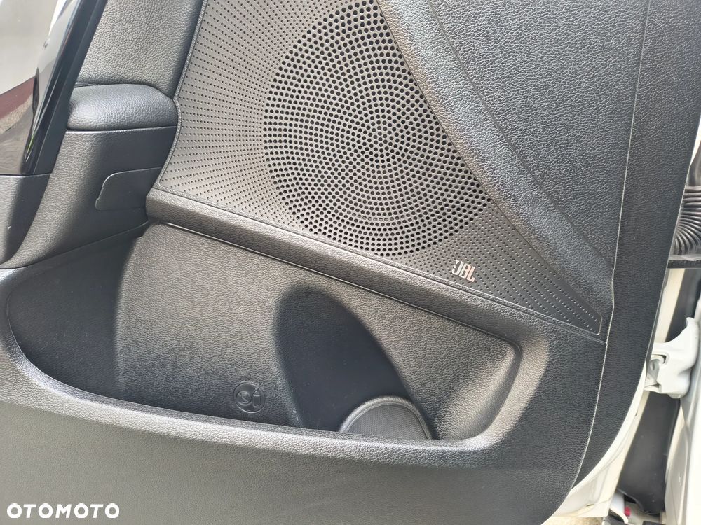 Kia XCeed 1.5 T-GDI Business Line DCT - 15