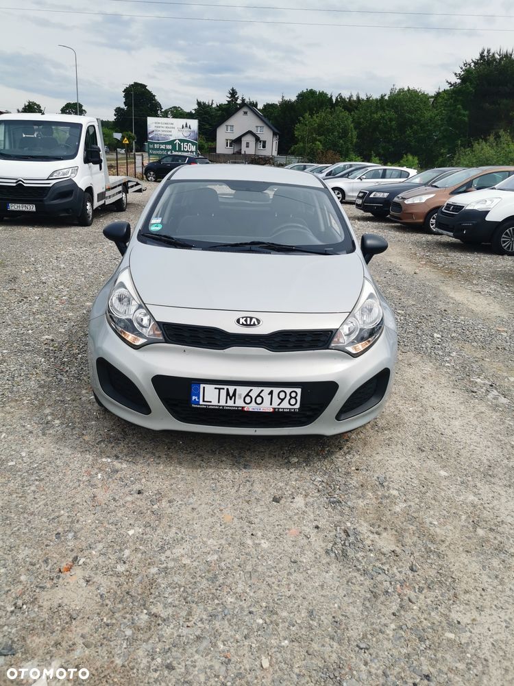 Kia Rio - 1