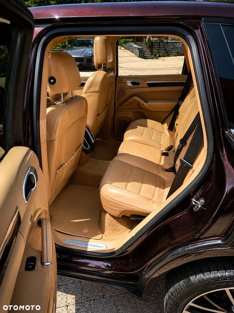 Porsche Cayenne Diesel Platinum Edition - 8