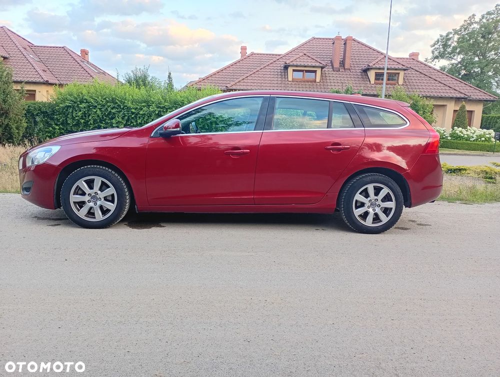 Volvo V60 T4 Momentum - 5