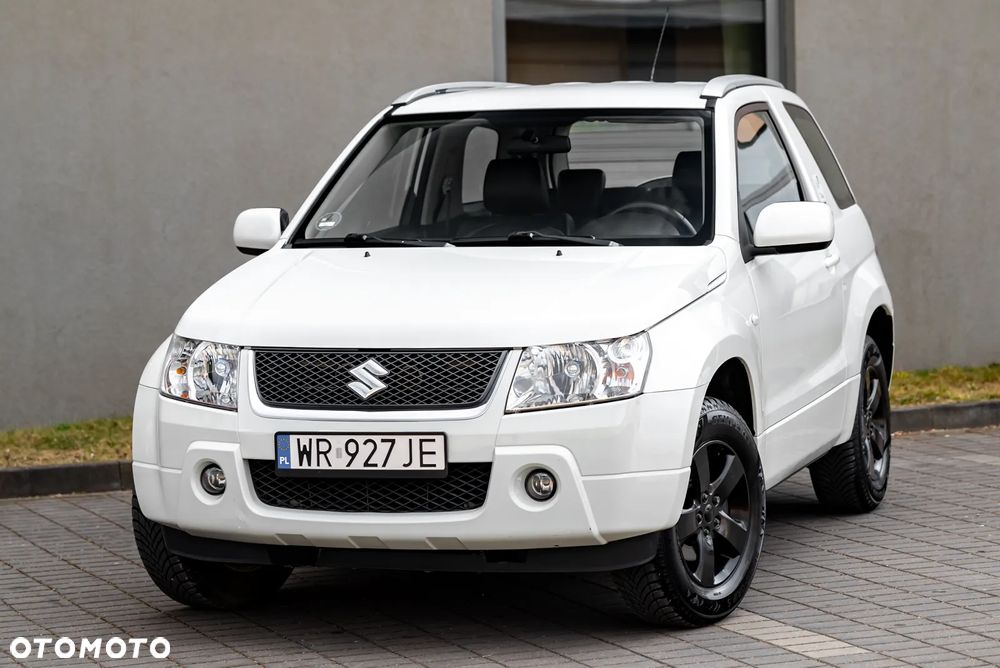 Suzuki Grand Vitara 1.6 Black&White - 7