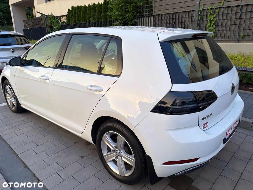 Volkswagen Golf - 18