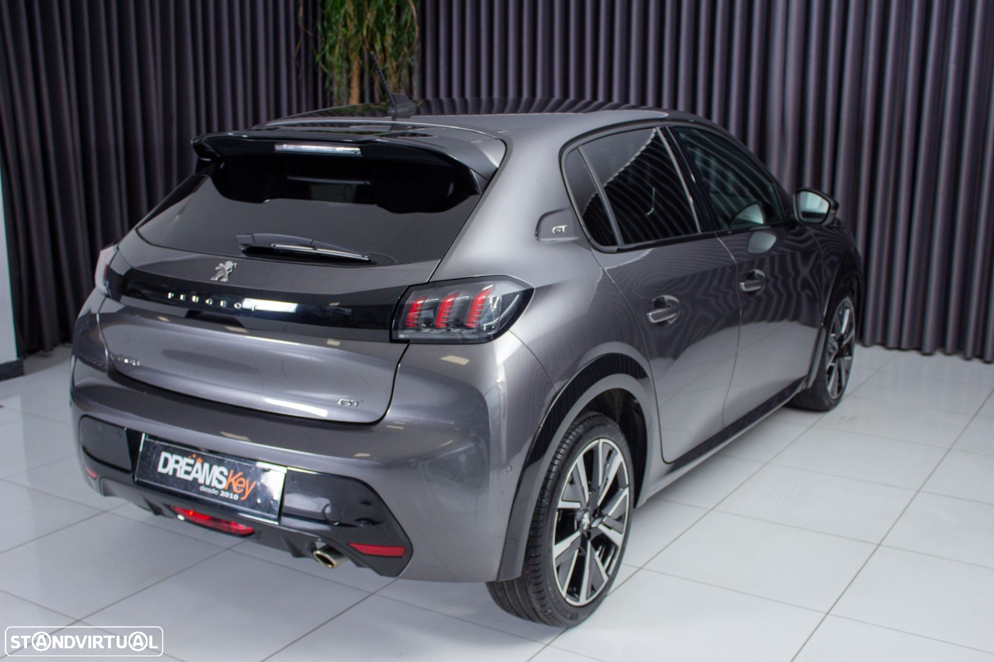 Peugeot 208 PureTech 130 EAT8 GT Pack - 4