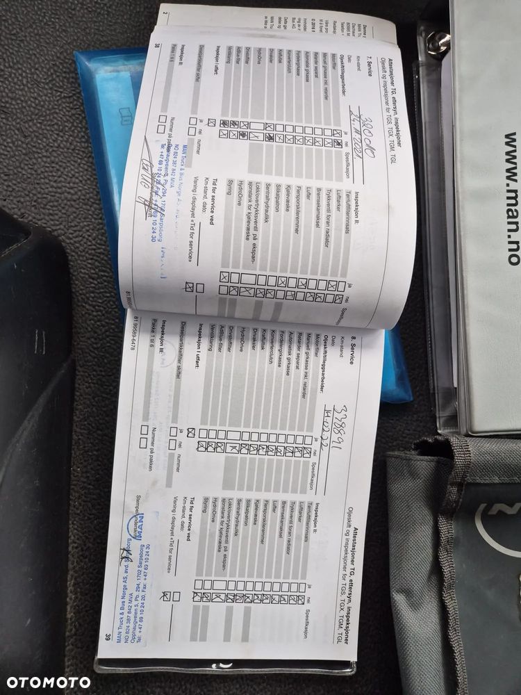 MAN TGX 26.500 / 6X2 / MEGA / SERWIS na 496TKM / RAMA / 3 OŚ SKRĘTNA + PODNOSZONA / KABINA SYPIALNIANA - 34