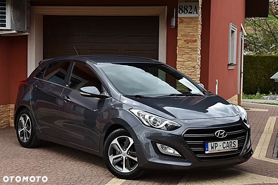 Hyundai i30 blue 1.6 GDI Passion - 5