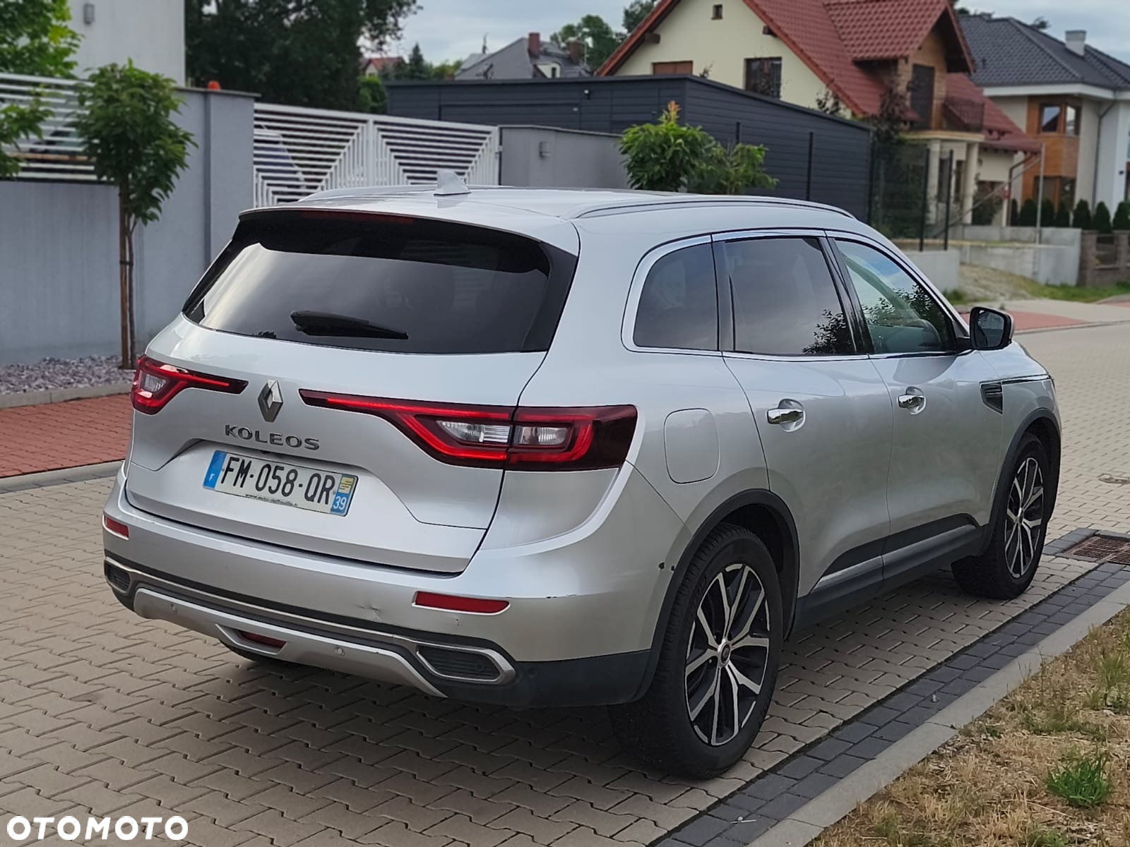 Renault Koleos 1.7 Blue dCi Zen X-Tronic - 6