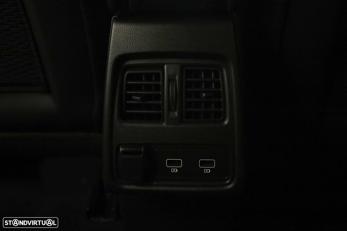 Renault Captur 1.0 TCe Techno Bi-Fuel - 23